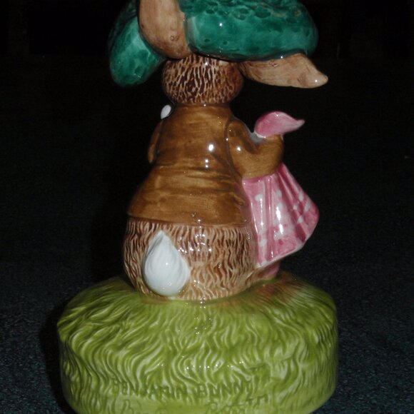 Tale Of Benjamin Bunny Schmid Music Box Beatrix Potter Plays Send In The Clowns - Picture 5 of 8
